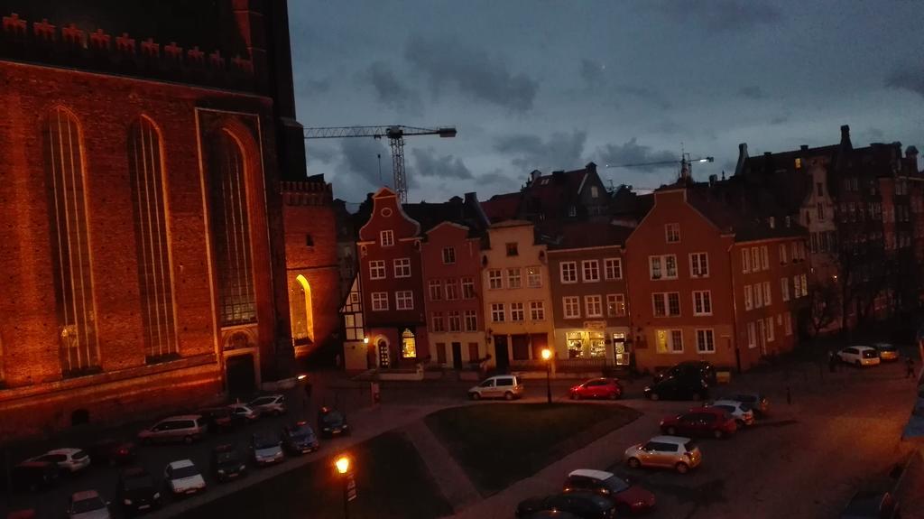 Apartment In Old Town - View Of Mariacki Church Gdansk Dış mekan fotoğraf